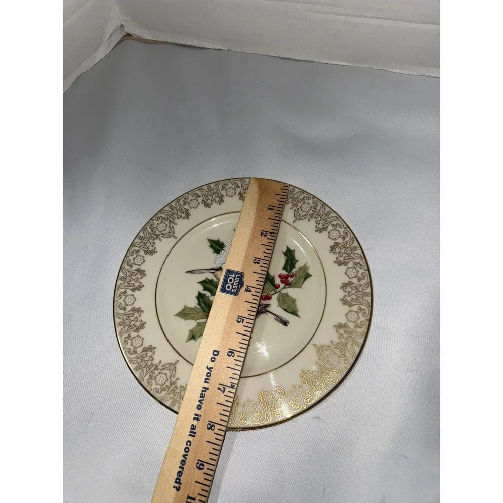 1988 Lenox Chickadee Fine China Garden Bird Plate Collection with Box USA